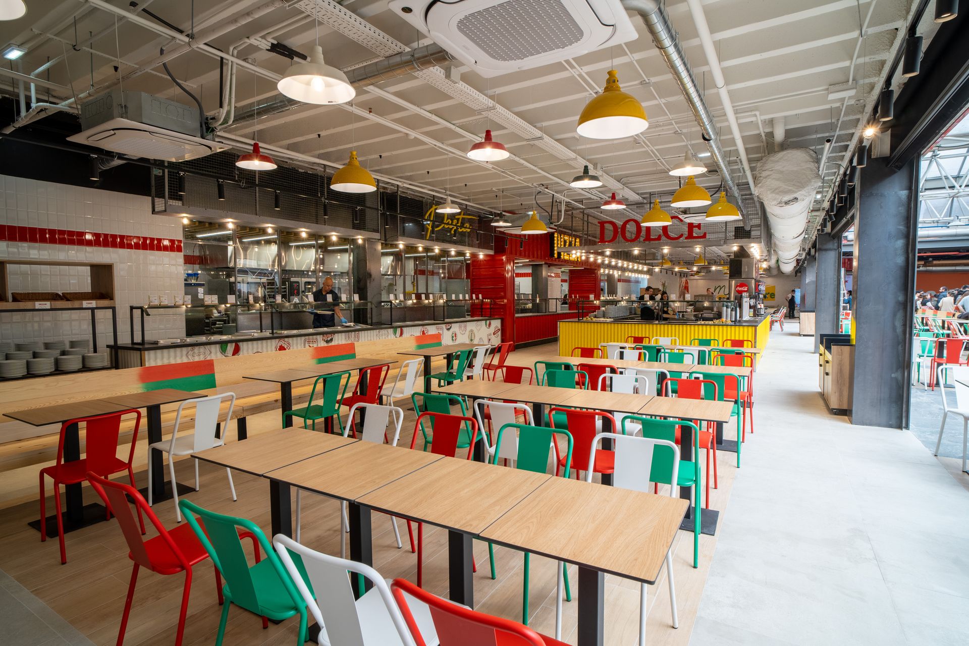 Restaurante  Muerde la Pasta iluminación interior